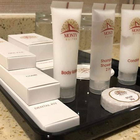 Monty Suites & Golf Uyo Dış mekan fotoğraf