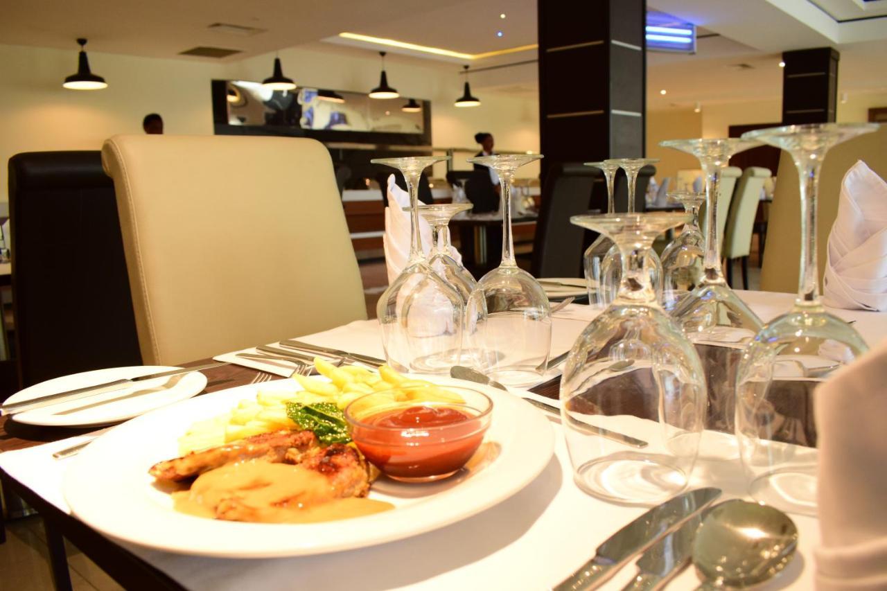 Monty Suites & Golf Uyo Dış mekan fotoğraf
