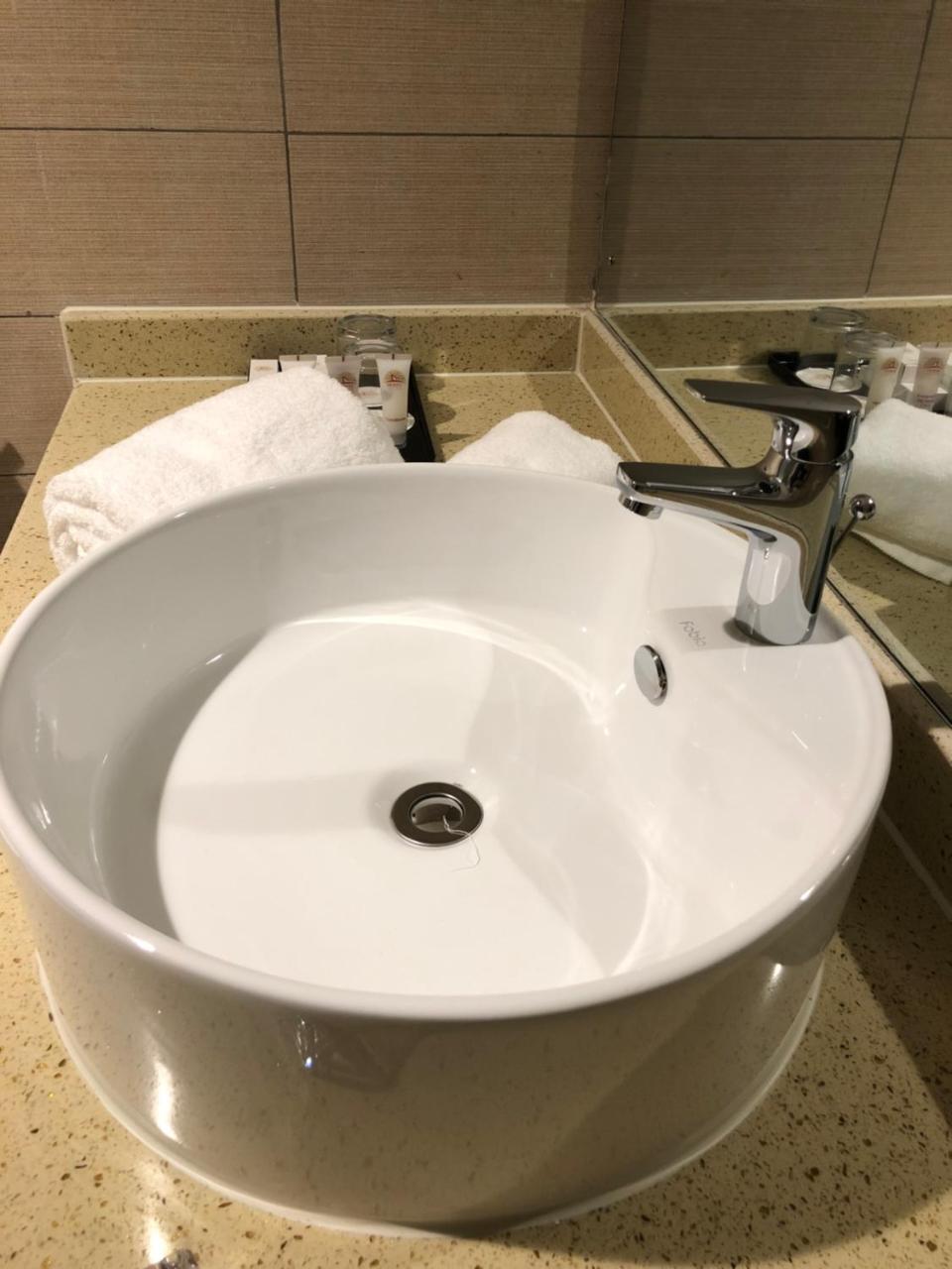 Monty Suites & Golf Uyo Dış mekan fotoğraf