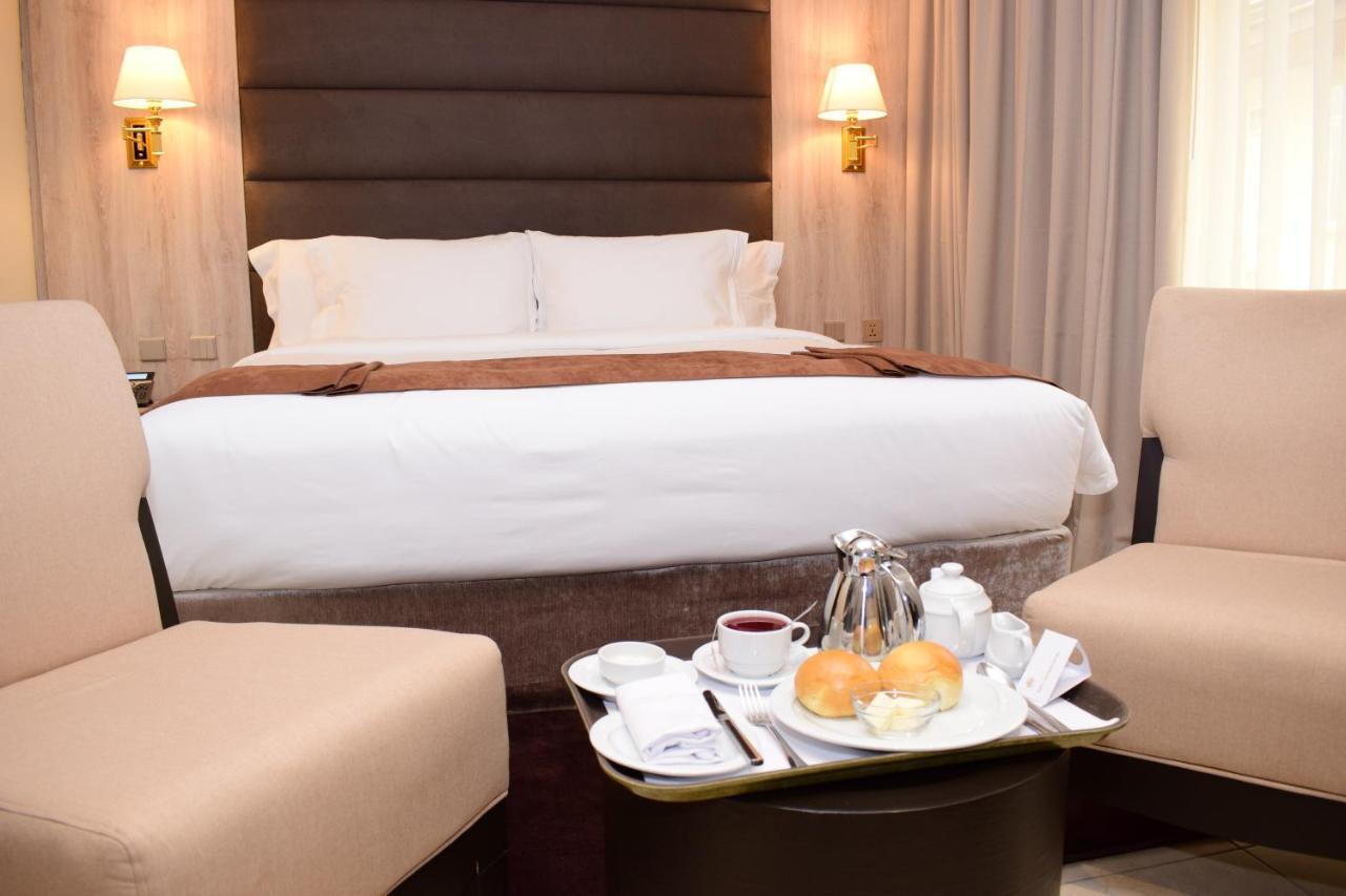 Monty Suites & Golf Uyo Dış mekan fotoğraf