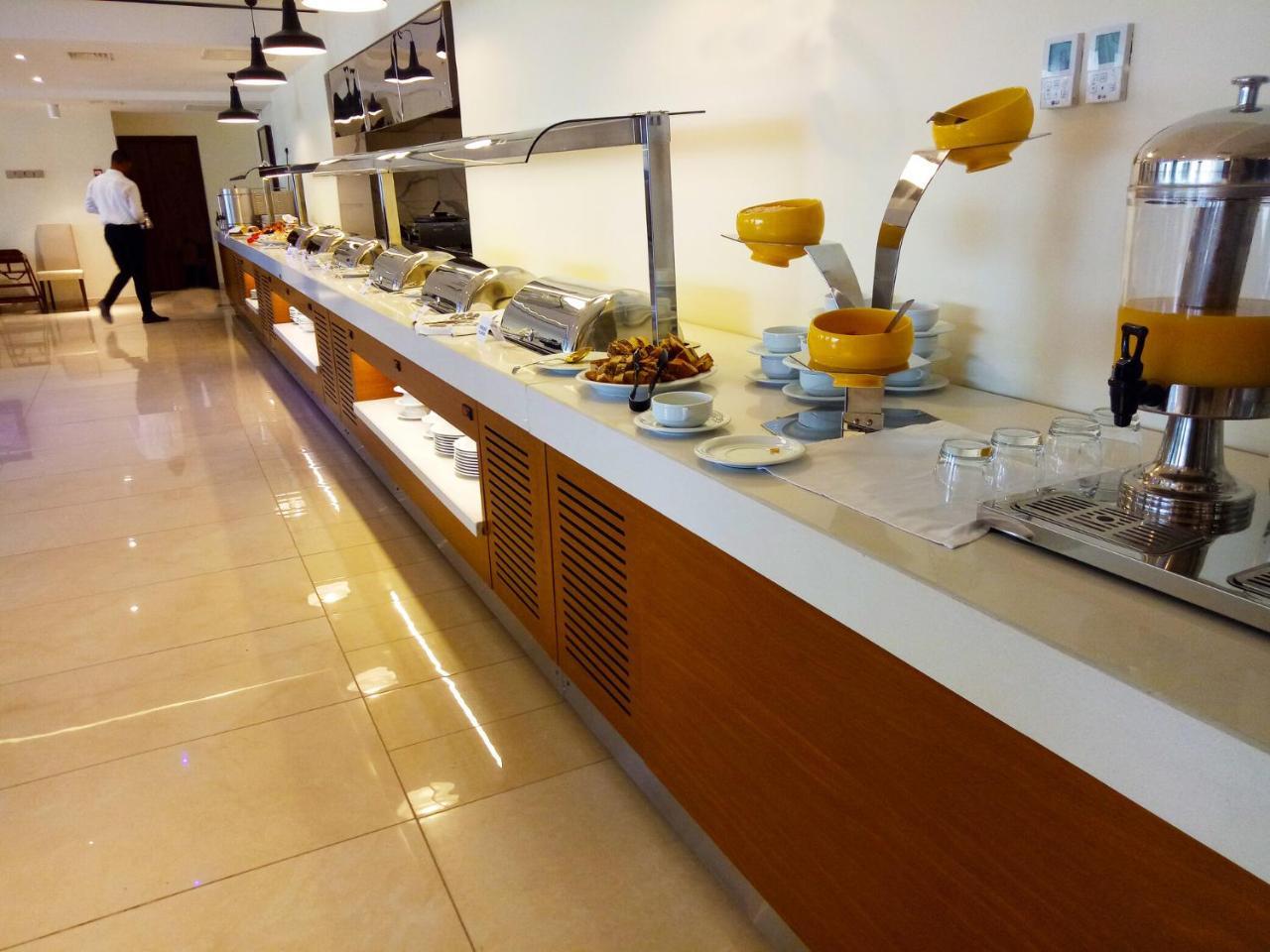 Monty Suites & Golf Uyo Dış mekan fotoğraf