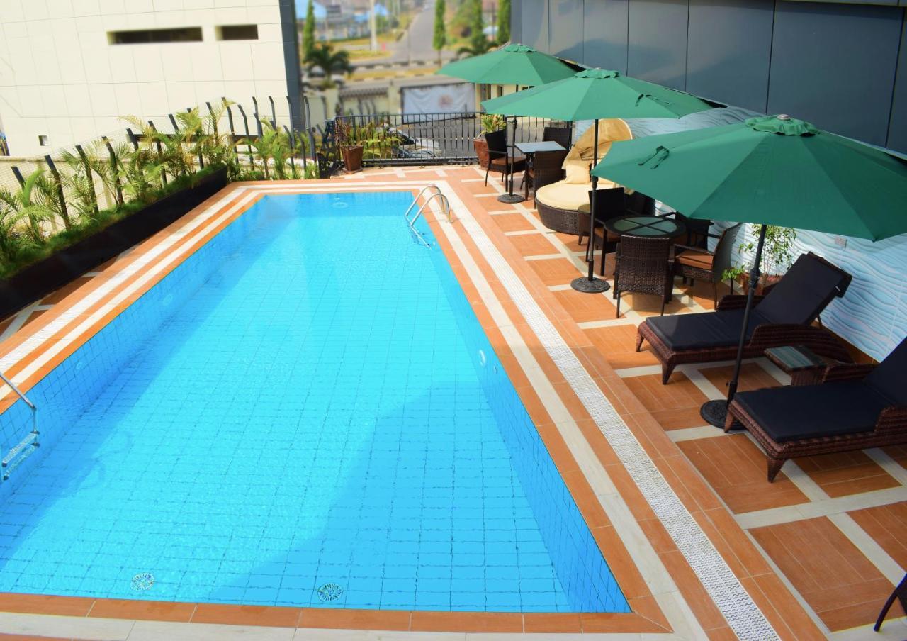 Monty Suites & Golf Uyo Dış mekan fotoğraf